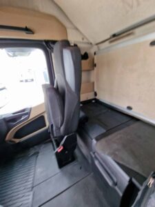 truck MERCEDES ACTROS 1851 FV017RW 114971